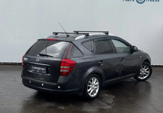 Подержанный автомобиль Kia Ceed Wagon 2008 года (5 фото)