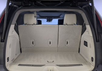Подержанный автомобиль Cadillac Escalade Suv 2021 года (10 фото)
