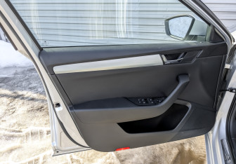 Подержанный автомобиль Skoda Superb Liftback 2018 года (19 фото)