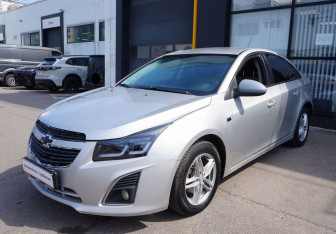 Подержанный автомобиль Chevrolet Cruze Sedan 2013 года (1 фото)