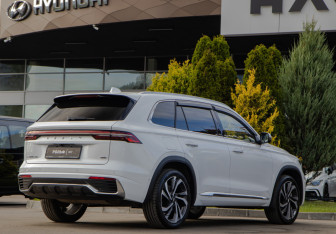 Подержанный автомобиль Geely Monjaro 2023 года (4 фото)