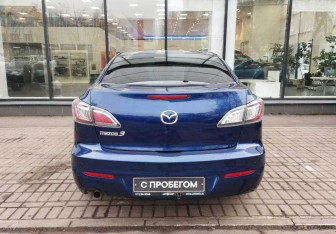 Подержанный автомобиль Mazda 3 Sedan 2013 года (7 фото)