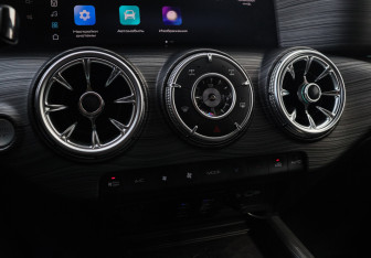 Подержанный автомобиль Tank 300 2023 года (21 фото)