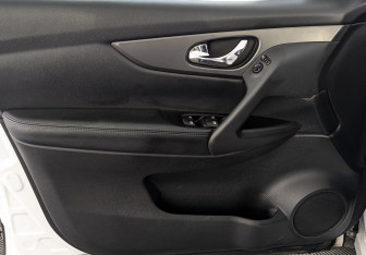 Подержанный автомобиль Nissan Qashqai 2022 года (19 фото)