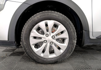 Подержанный автомобиль Kia Rio Hatchback 2021 года (18 фото)