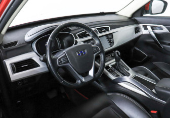 Подержанный автомобиль Geely Atlas 2019 года (7 фото)