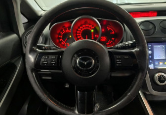 Подержанный автомобиль Mazda CX-7 2008 года (12 фото)