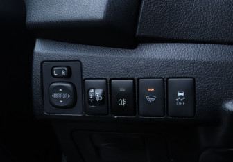 Подержанный автомобиль Toyota Corolla Sedan 2013 года (15 фото)