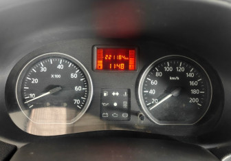 Подержанный автомобиль Nissan Almera Sedan 2014 года (12 фото)