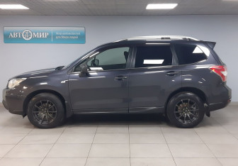 Подержанный автомобиль Subaru Forester Suv 2015 года (8 фото)