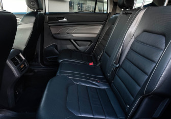 Подержанный автомобиль Volkswagen Teramont 2021 года (10 фото)