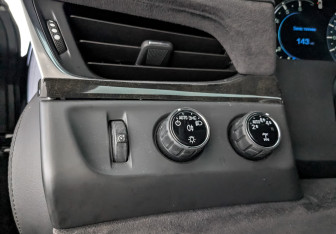 Подержанный автомобиль Cadillac Escalade Suv 2020 года (30 фото)