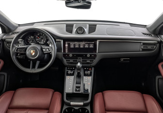 Подержанный автомобиль Porsche Macan 2023 года (14 фото)