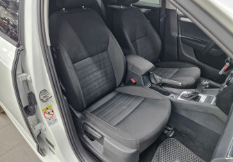 Подержанный автомобиль Skoda Octavia Liftback 2018 года (23 фото)