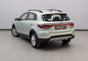 Подержанный автомобиль Kia Rio Hatchback 2020 года (23 фото)