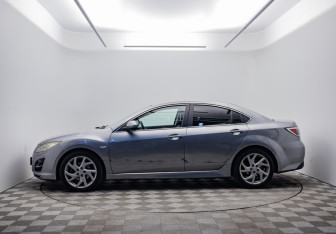 Подержанный автомобиль Mazda 6 Sedan 2010 года (8 фото)