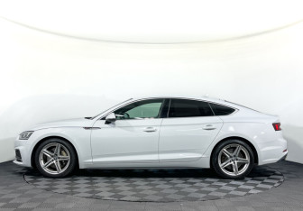 Подержанный автомобиль Audi A5 Liftback 2019 года (8 фото)