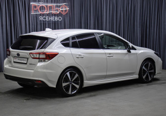 Подержанный автомобиль Subaru Impreza Sedan 2019 года (5 фото)