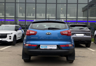 Подержанный автомобиль Kia Sportage 2012 года (6 фото)