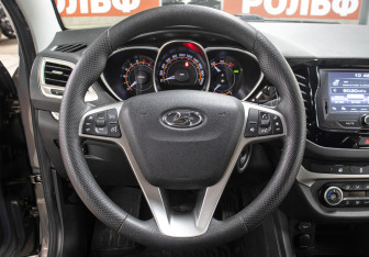 Подержанный автомобиль LADA (ВАЗ) Vesta Wagon 2017 года (16 фото)