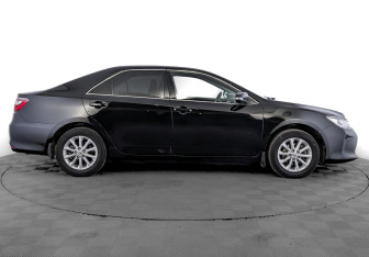 Подержанный автомобиль Toyota Camry Sedan 2016 года (4 фото)
