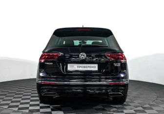 Подержанный автомобиль Volkswagen Tiguan 2018 года (6 фото)