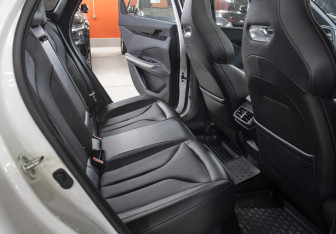 Подержанный автомобиль Changan UNI-V 2024 года (12 фото)