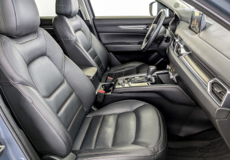 Подержанный автомобиль Mazda CX-5 2020 года (24 фото)