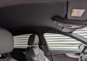 Подержанный автомобиль Audi A4 Sedan 2019 года (23 фото)