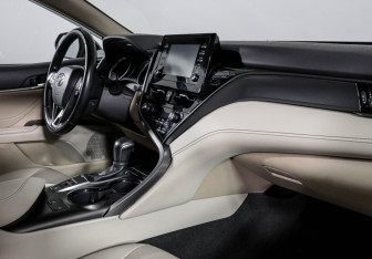 Подержанный автомобиль Toyota Camry Sedan 2021 года (9 фото)