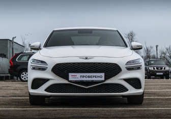 Подержанный автомобиль Genesis G70 2021 года (2 фото)
