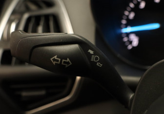 Подержанный автомобиль Ford Kuga 2013 года (14 фото)