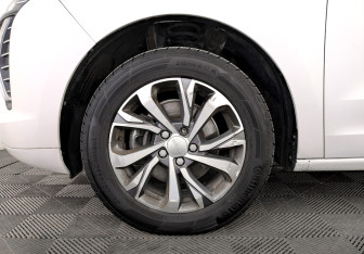 Подержанный автомобиль Haval Jolion 2023 года (17 фото)