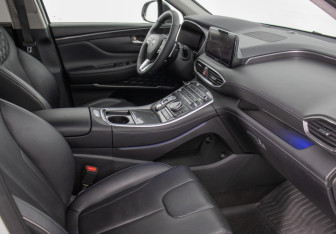 Подержанный автомобиль Hyundai Santa Fe 2021 года (9 фото)