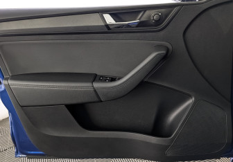 Подержанный автомобиль Skoda Rapid Liftback 2021 года (19 фото)