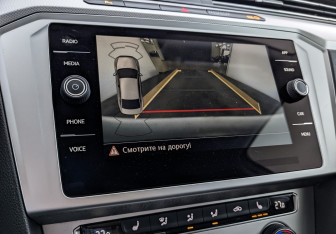 Подержанный автомобиль Volkswagen Passat Sedan 2018 года (29 фото)