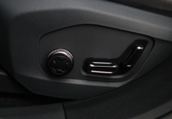 Подержанный автомобиль Zeekr 001 2024 года (22 фото)