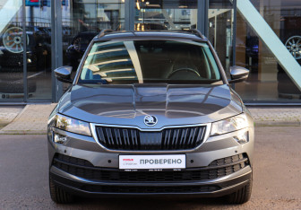 Подержанный автомобиль Skoda Karoq 2021 года (2 фото)