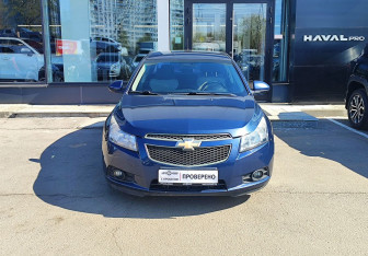 Подержанный автомобиль Chevrolet Cruze Sedan 2011 года (2 фото)
