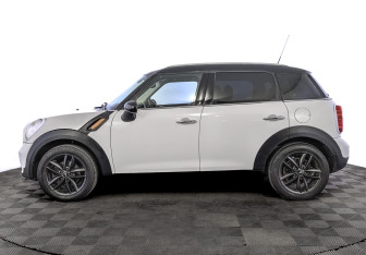 Подержанный автомобиль MINI Countryman 2012 года (8 фото)