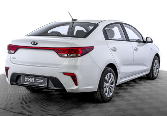 Подержанный автомобиль Kia Rio Sedan 2020 года (5 фото)
