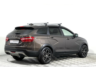 Подержанный автомобиль LADA (ВАЗ) Vesta Wagon 2019 года (7 фото)