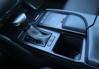 Подержанный автомобиль Lexus ES 2020 года (15 фото)