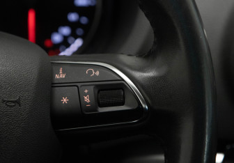 Подержанный автомобиль Audi A3 Hatchback 2013 года (17 фото)