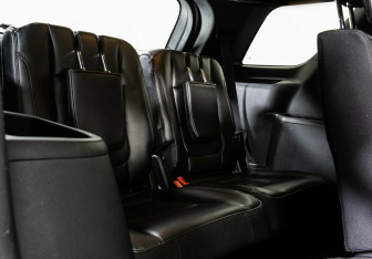 Подержанный автомобиль Ford Explorer 2018 года (16 фото)