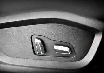 Подержанный автомобиль Exeed LX 2022 года (24 фото)