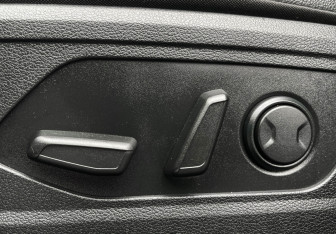 Подержанный автомобиль Hyundai Sonata 2019 года (16 фото)