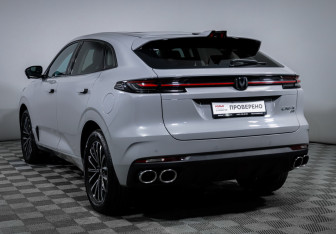 Подержанный автомобиль Changan UNI-K 2024 года (7 фото)