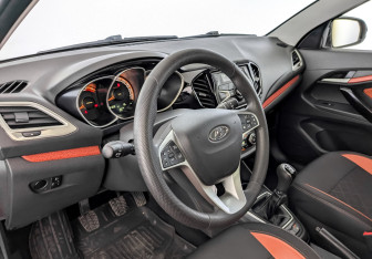 Подержанный автомобиль LADA (ВАЗ) Vesta Wagon 2020 года (16 фото)