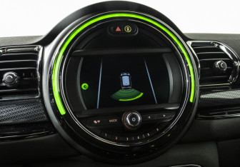 Подержанный автомобиль MINI Clubman Wagon 2019 года (13 фото)